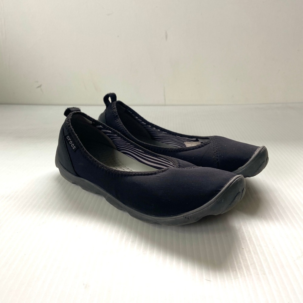 Crocs Womens Duet Busy Day Flat in Black 200562 Size 8